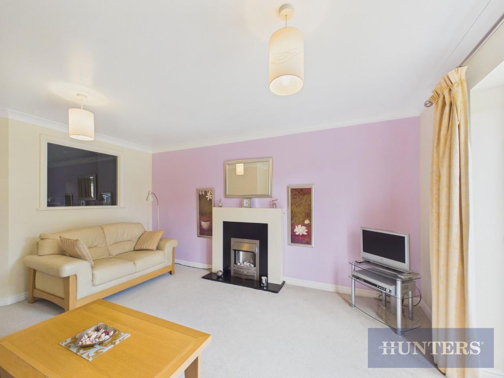 Property photo 3 of 16 Cam03444G0-Pr0143-Still014.Jpg