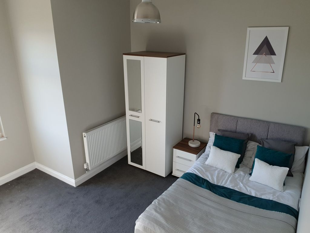 Property photo 2 of 11 Double Room