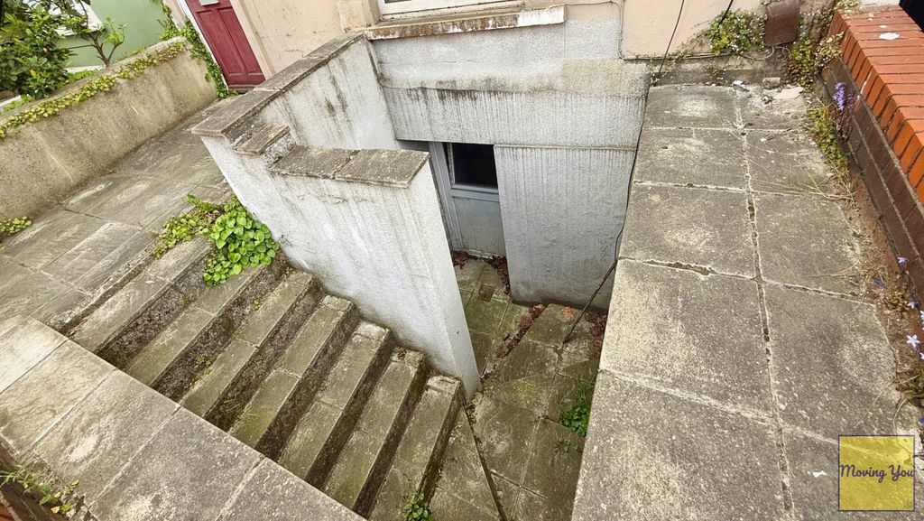 Property photo 2 of 19 Steps To Basement