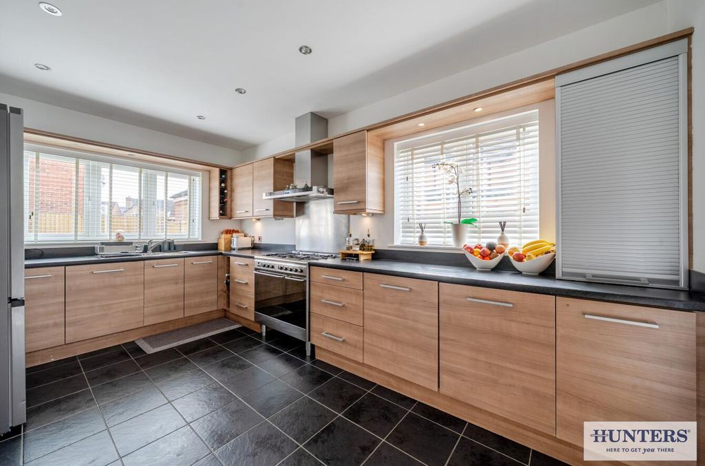 Property photo 2 of 22 77B47B31-Fe9F-4F20-A9c1-Ed767d65Ade3.Jpg