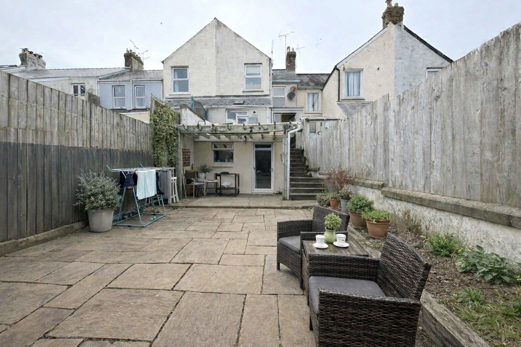 Property photo 1 of 20 Picture No. 10
