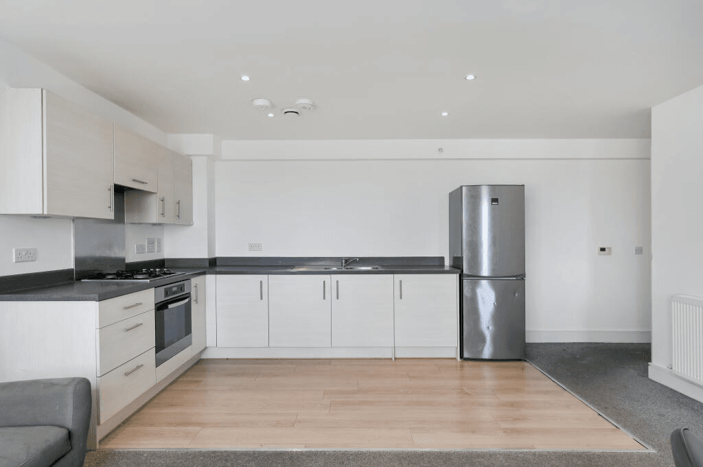 Property photo 1 of 9