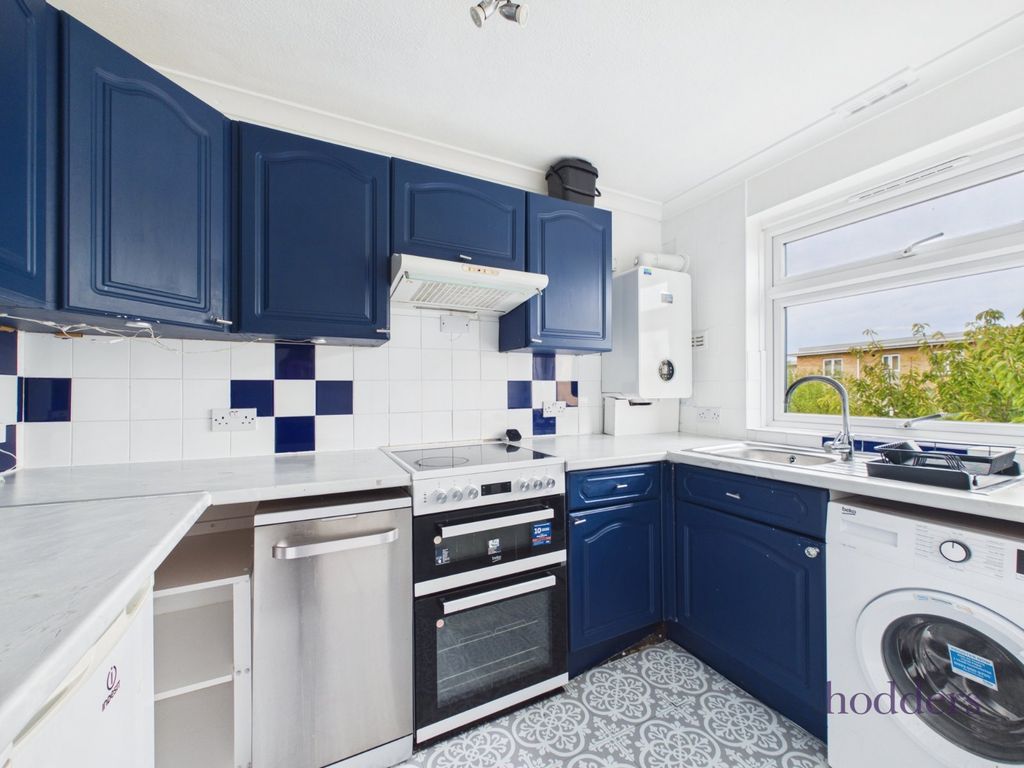 Property photo 1 of 11 Picture No. 17