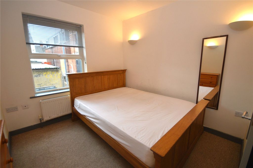 Property photo 3 of 4 Picture No. 08