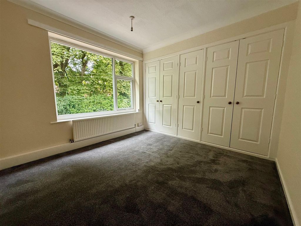 Property photo 3 of 6 A8d18937-3928-4B8B-8Ccb-1639Bd410163.Jpg