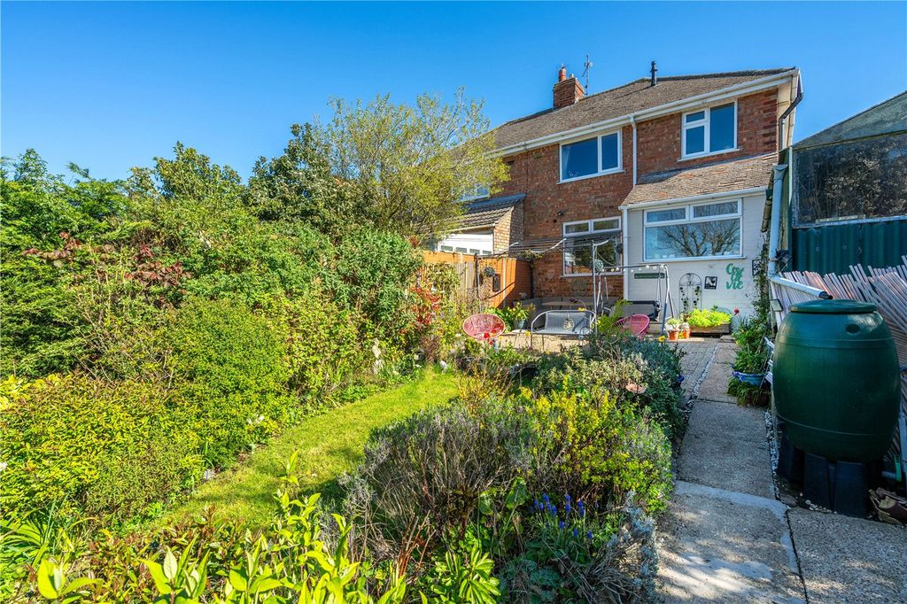 Property photo 3 of 16 Picture No. 06