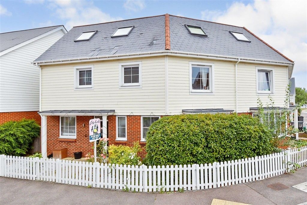 Property photo 2 of 17 External (Web)