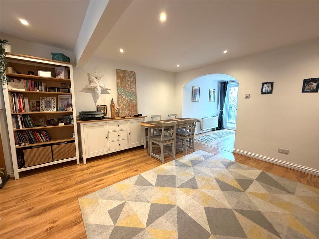 Property photo 3 of 13 Dining.Jpg