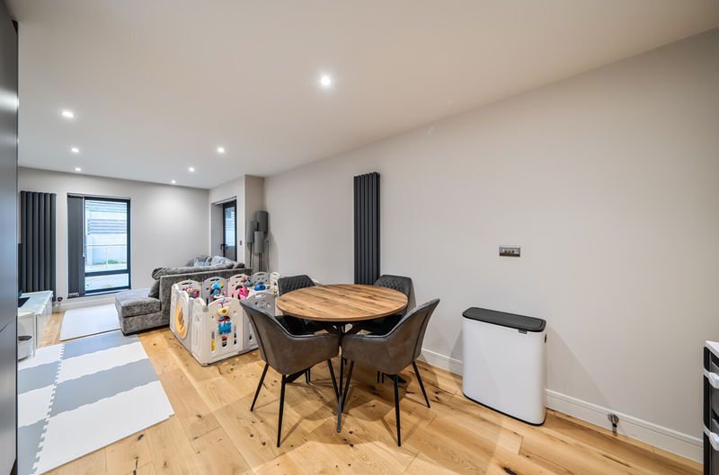 Property photo 3 of 18 Photo 10