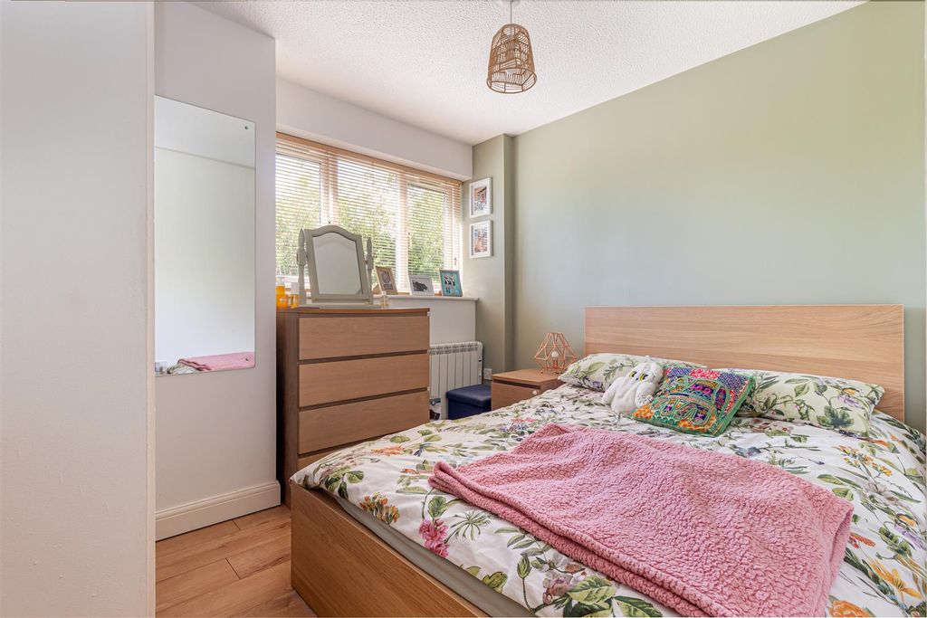 Additional image 9 of 1 bed flat for saleBadger Gardens, Worcester WR5