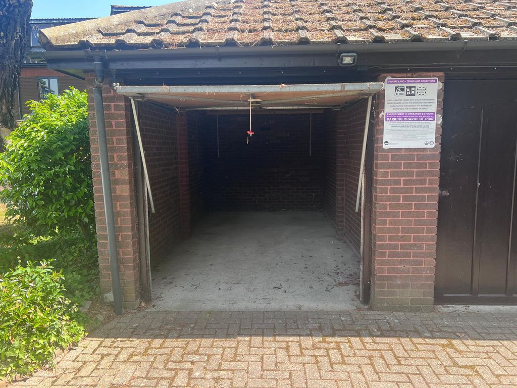 Property photo 2 of 3