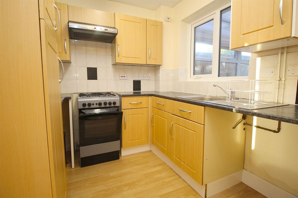 Property photo 2 of 17 Kitchen