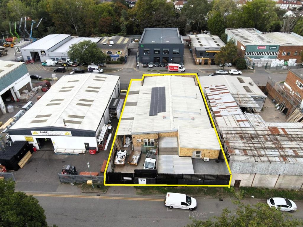 Property photo 2 of 6 Sandiford Road 6 Industrial Unit To Rent London (