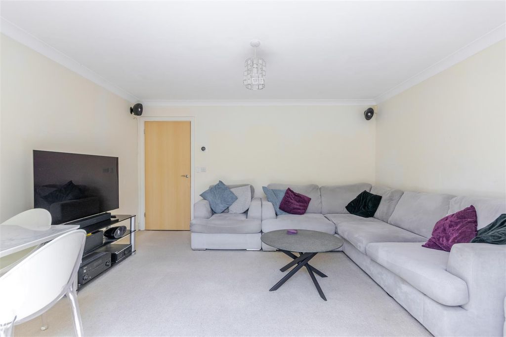 Property photo 3 of 18 Living 3.Jpg