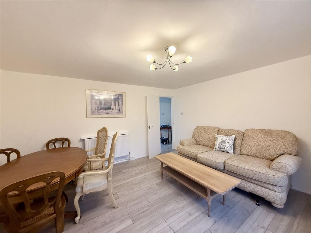 Property photo 2 of 9 Img_0575.Jpg