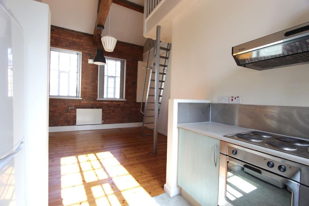 Property photo 1 of 13 Kitchen Cp28.Jpg