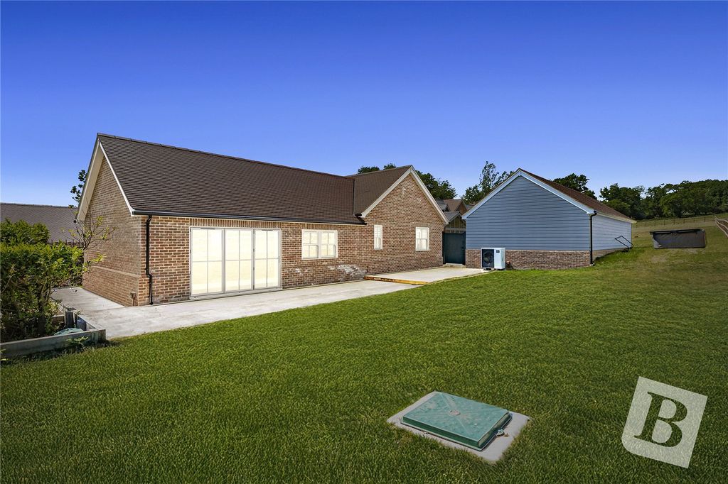 Property photo 1 of 26 Picture No. 98