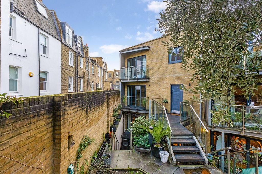 Property photo 2 of 12 Picture No. 03