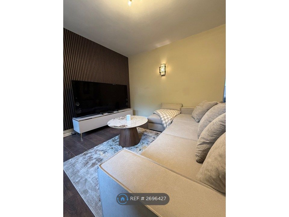 Property photo 3 of 30