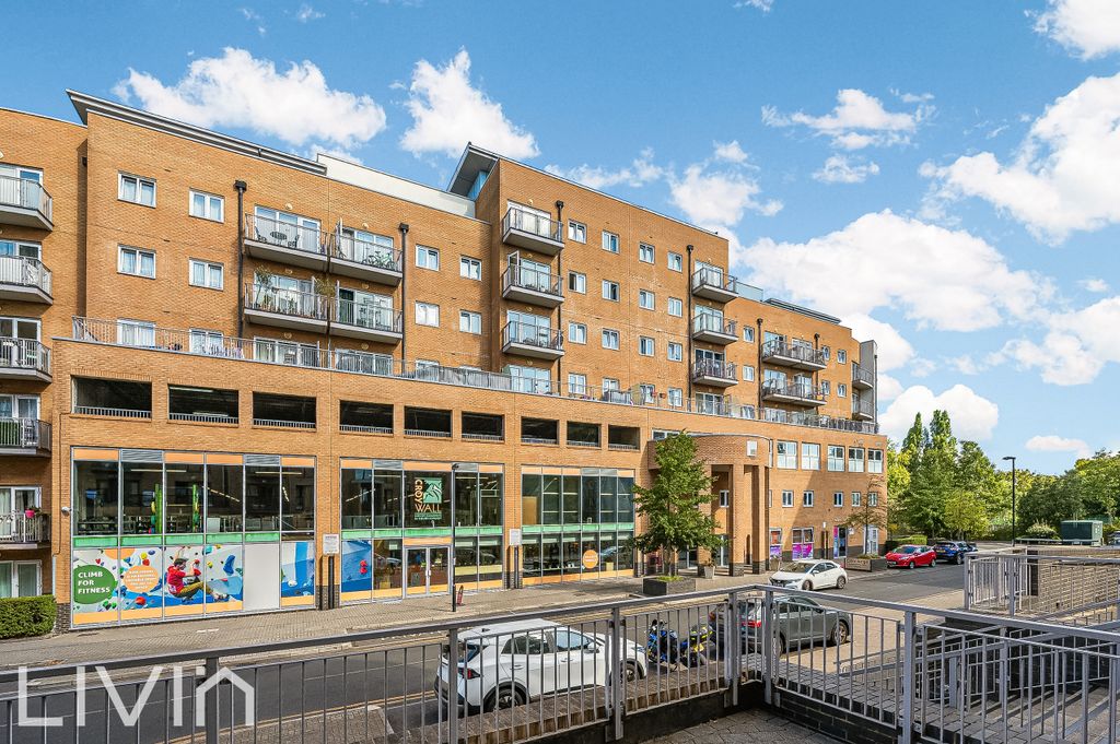 Property photo 1 of 10 Peebles Court,125-45
