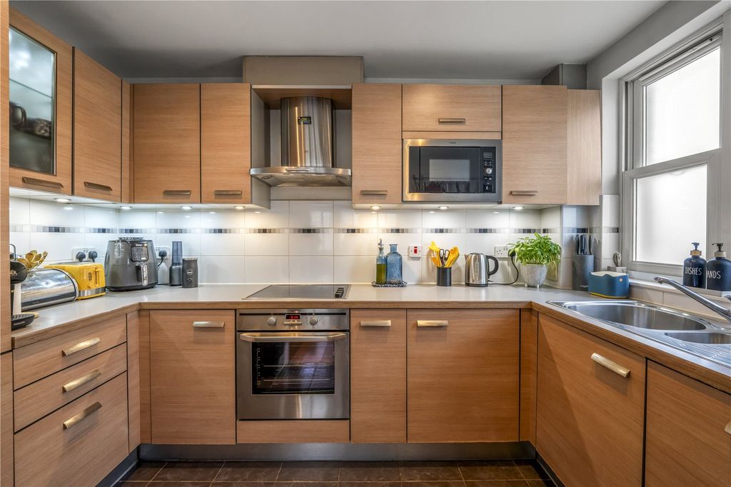 Property photo 3 of 13 Picture No. 21