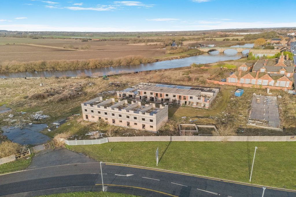 Property photo 1 of 15 Residential Development Site, Lea Road, Gainsborough, Dn21 1Lh