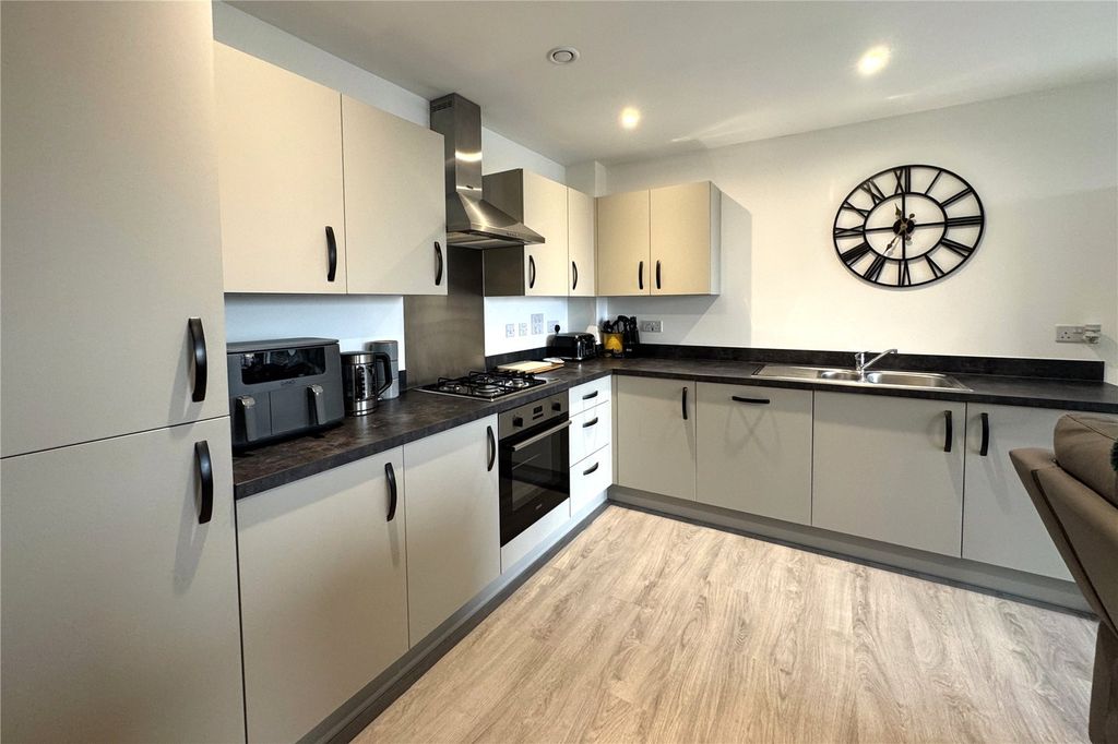 Property photo 3 of 24 Picture No. 19