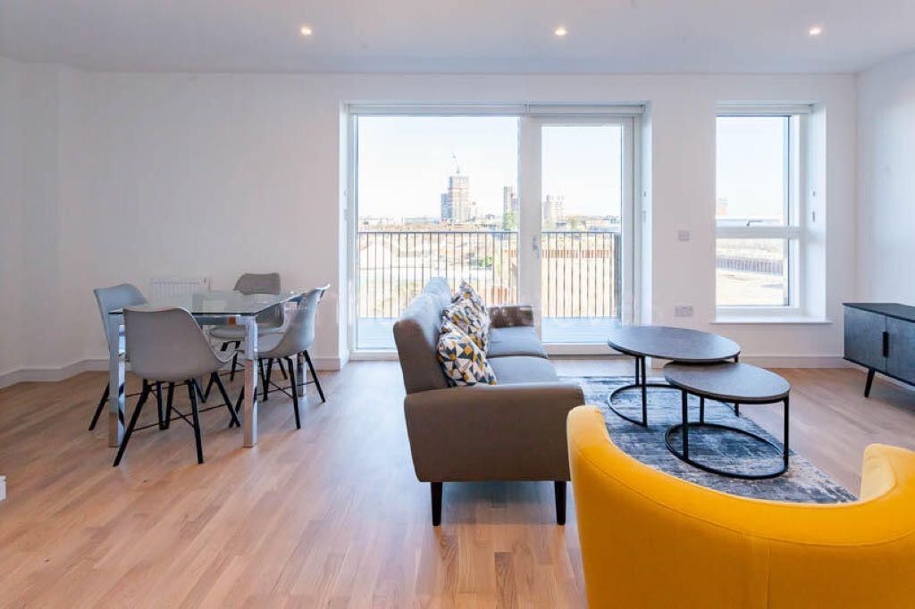 Property photo 3 of 11