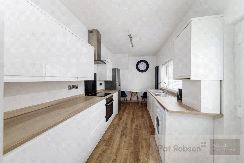 Property photo 2 of 13 Picture 2