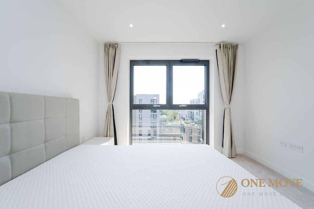 Property photo 3 of 19