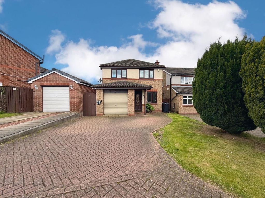 Property photo 1 of 14 Front