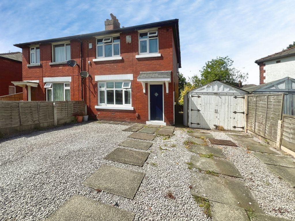 Property photo 1 of 12 Front External