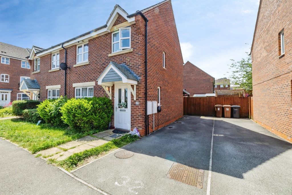 Property photo 1 of 17