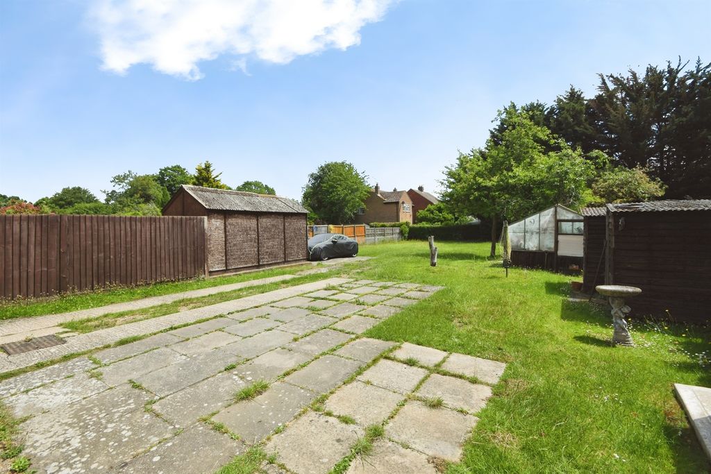 Property photo 3 of 17