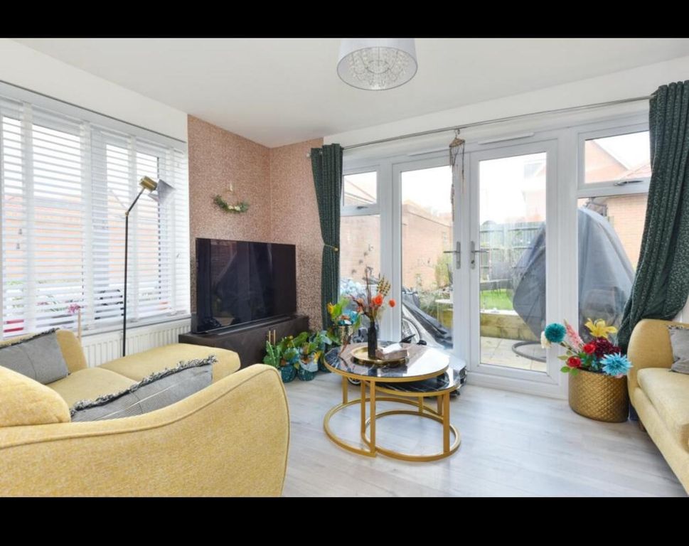 Property photo 2 of 16 Image