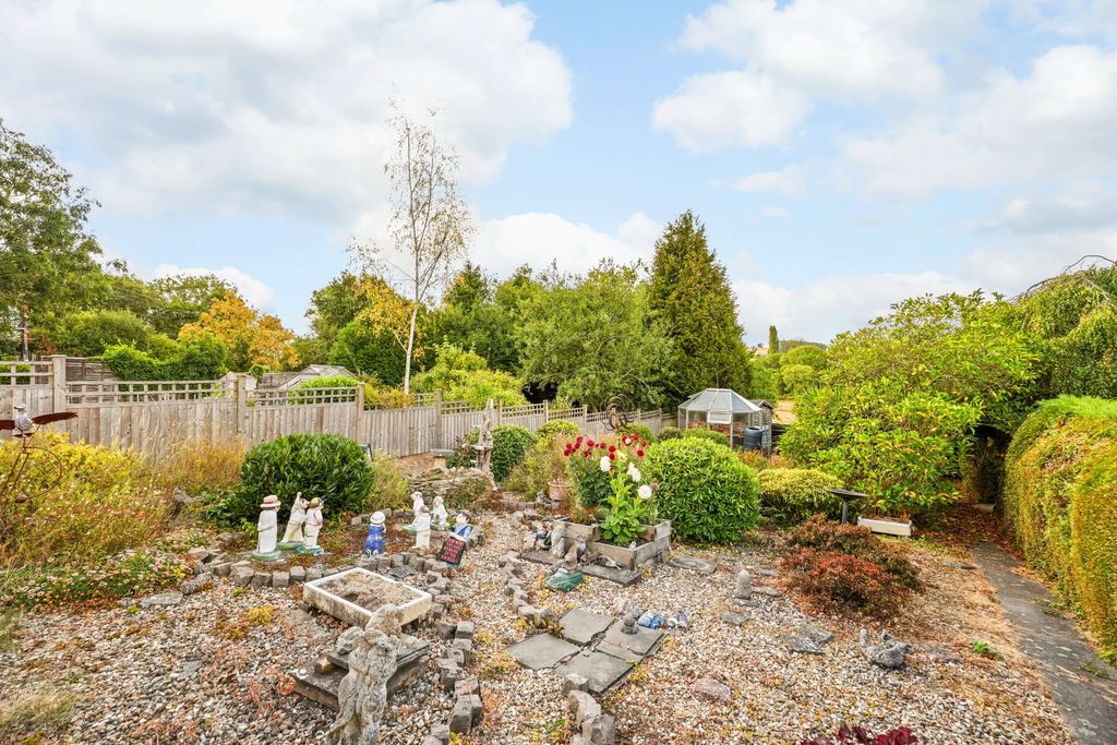 Property photo 3 of 27