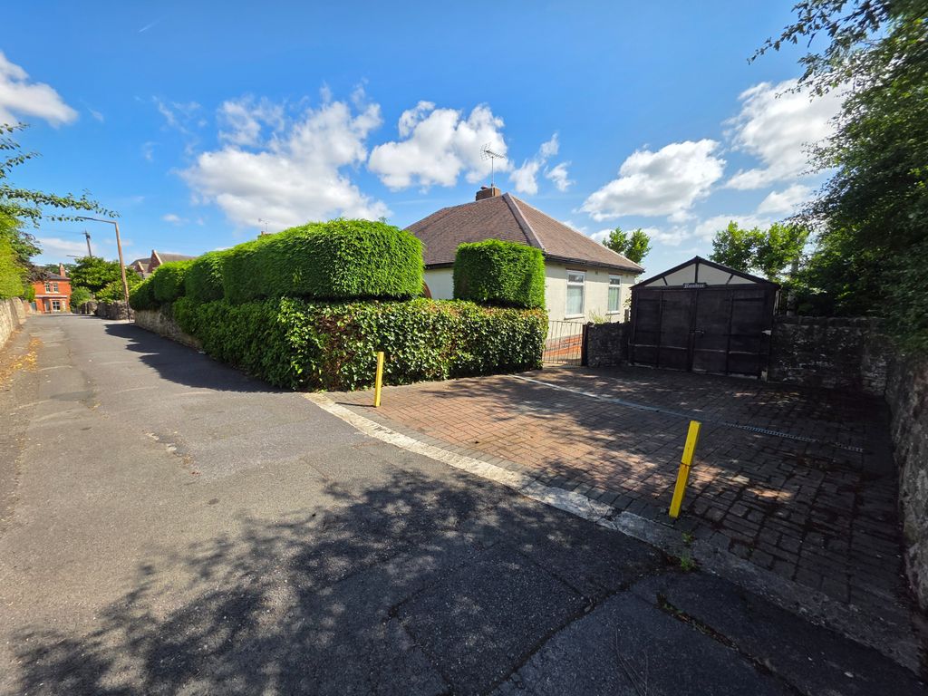 Property photo 3 of 19