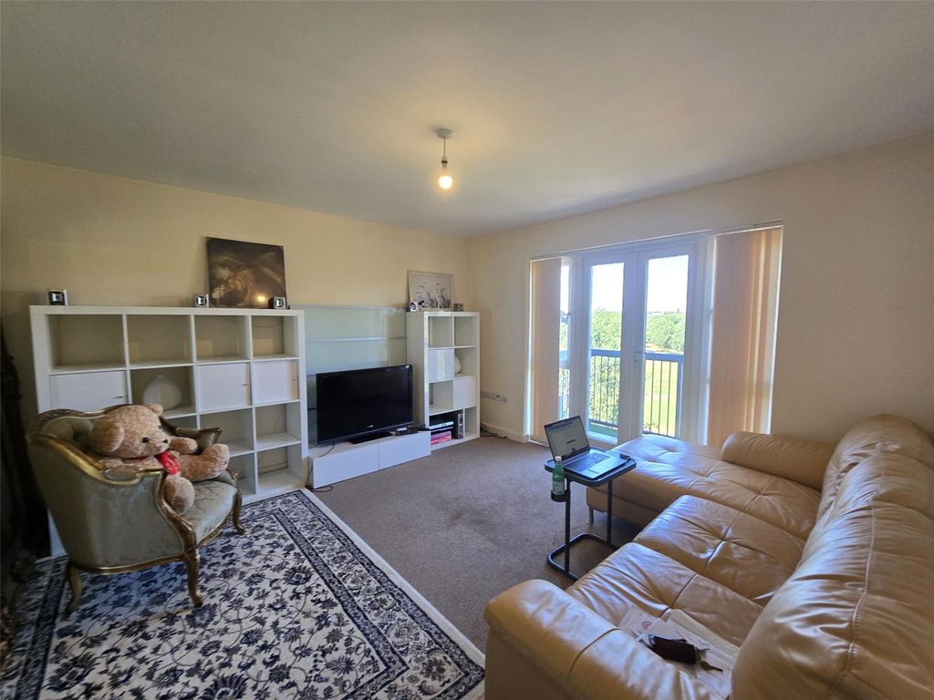 Property photo 3 of 7 Picture No. 07