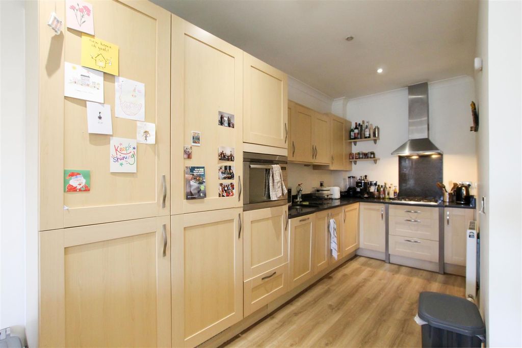 Property photo 3 of 9 Img_8124.Jpg