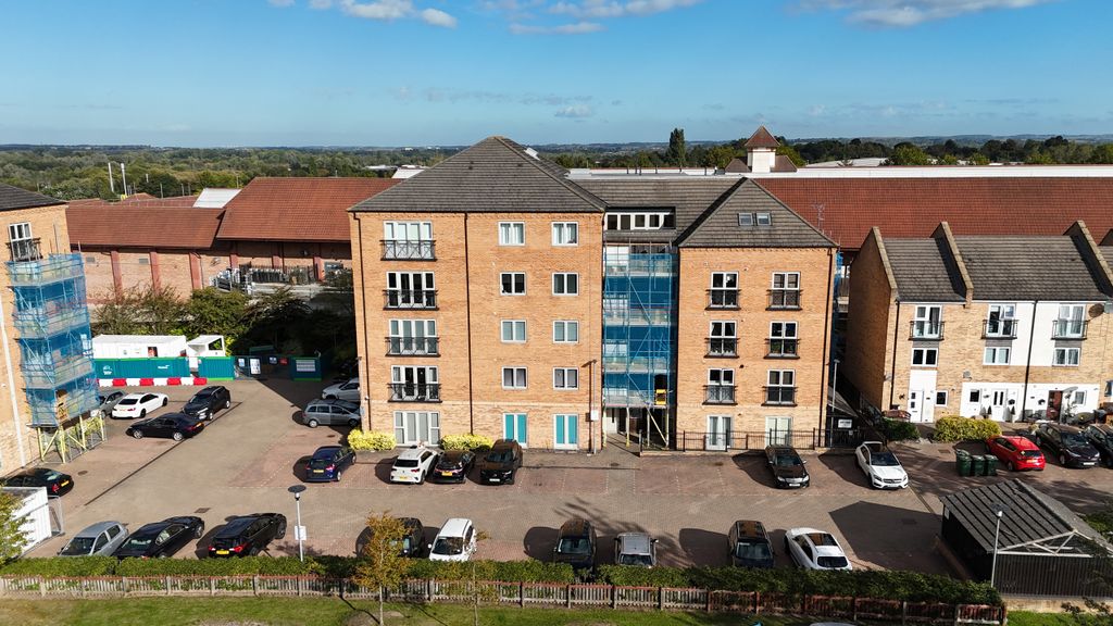 Property photo 1 of 13 Dji_Fly_20250925_101756_0067_1758817060312_Photo.Jpg