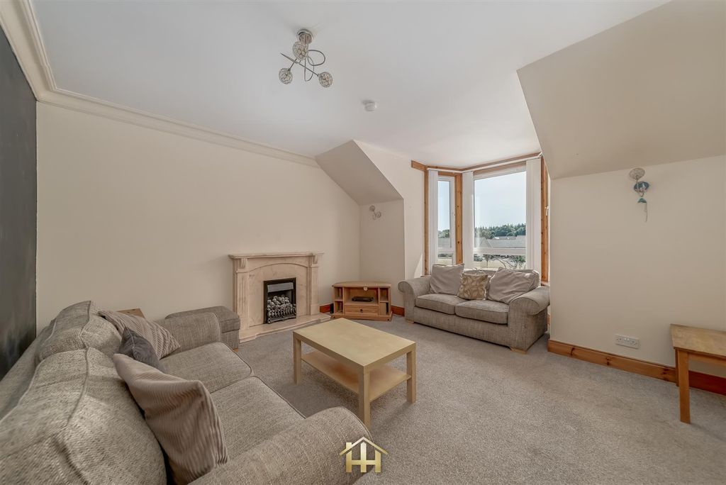 Property photo 3 of 25 28 Gardyne St Friockheim Dd1 4Sq 130726 Edit (19 O