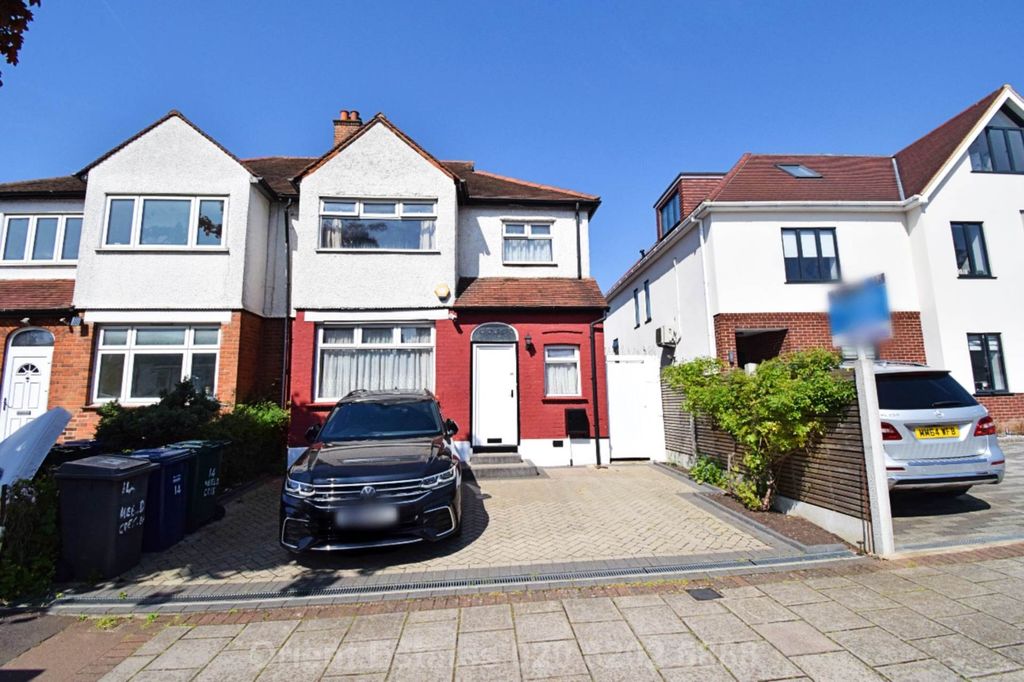 Property photo 1 of 8