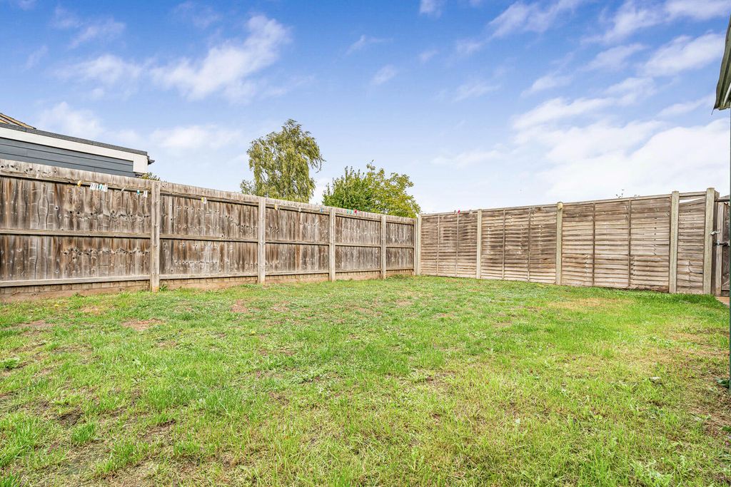 Property photo 3 of 18 16_94937-1.Jpg