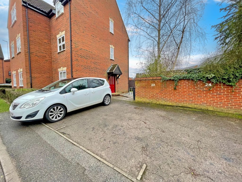 Property photo 2 of 9 3961403