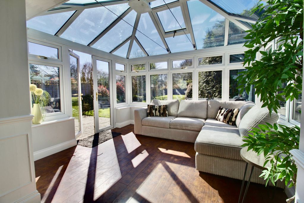 Property photo 2 of 36