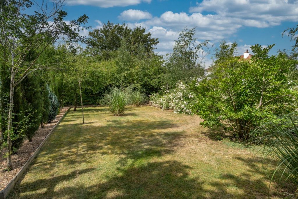 Property photo 1 of 36
