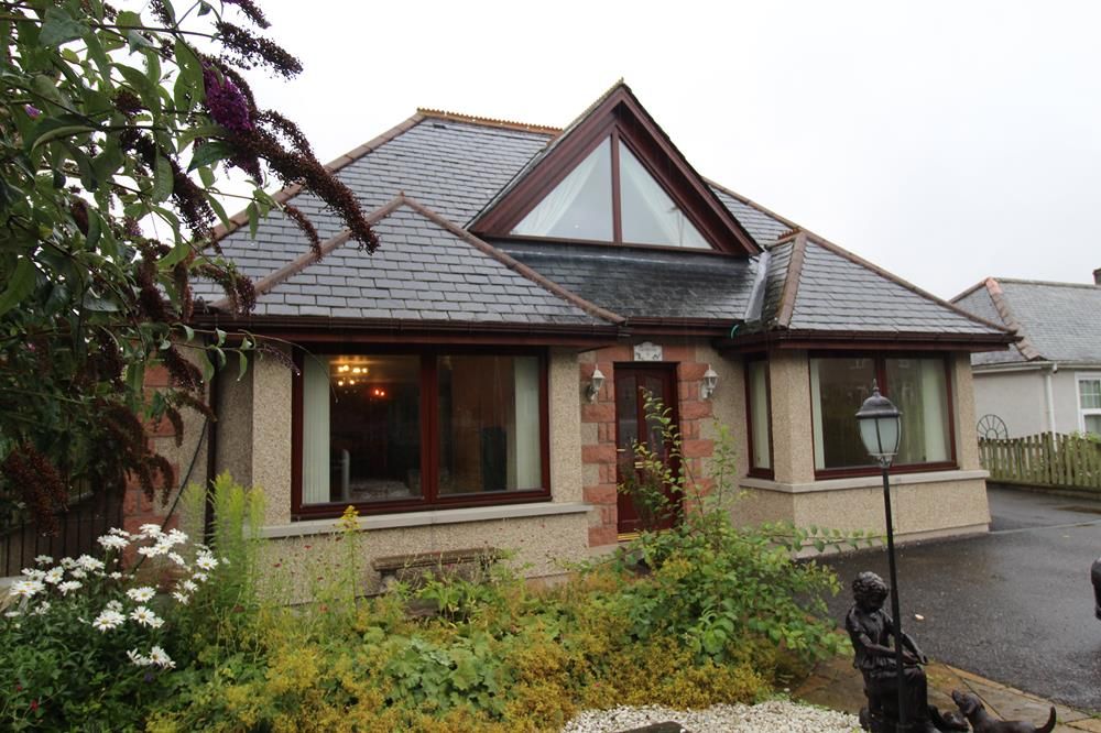 Property photo 1 of 11 External Front