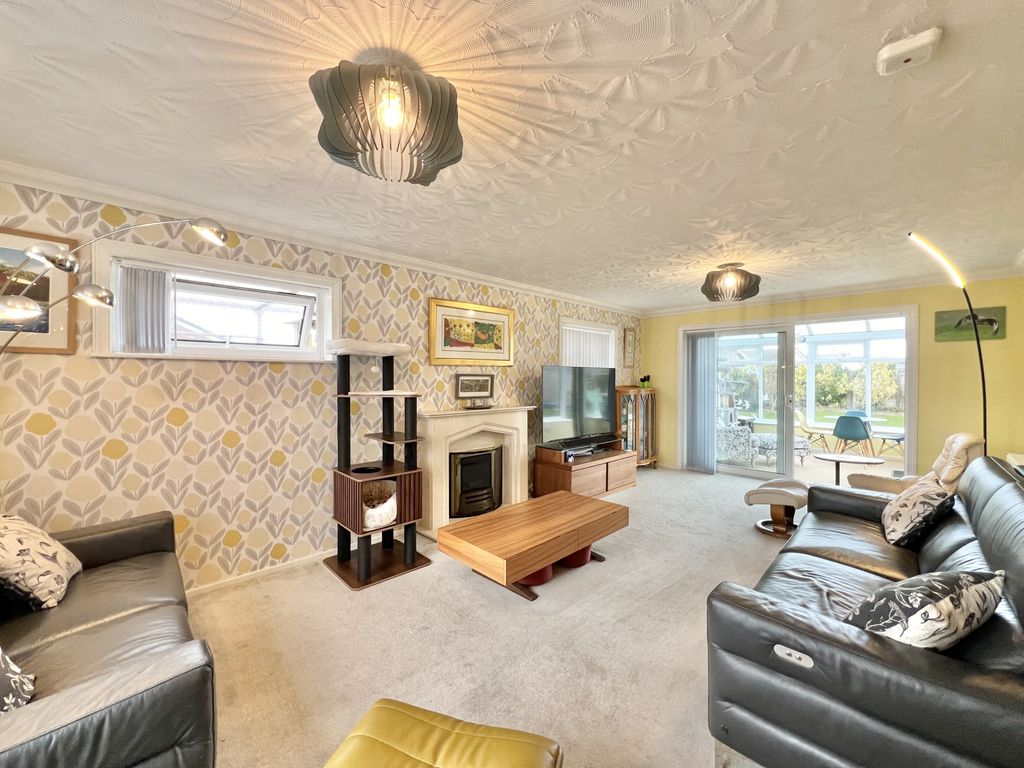 Property photo 3 of 24