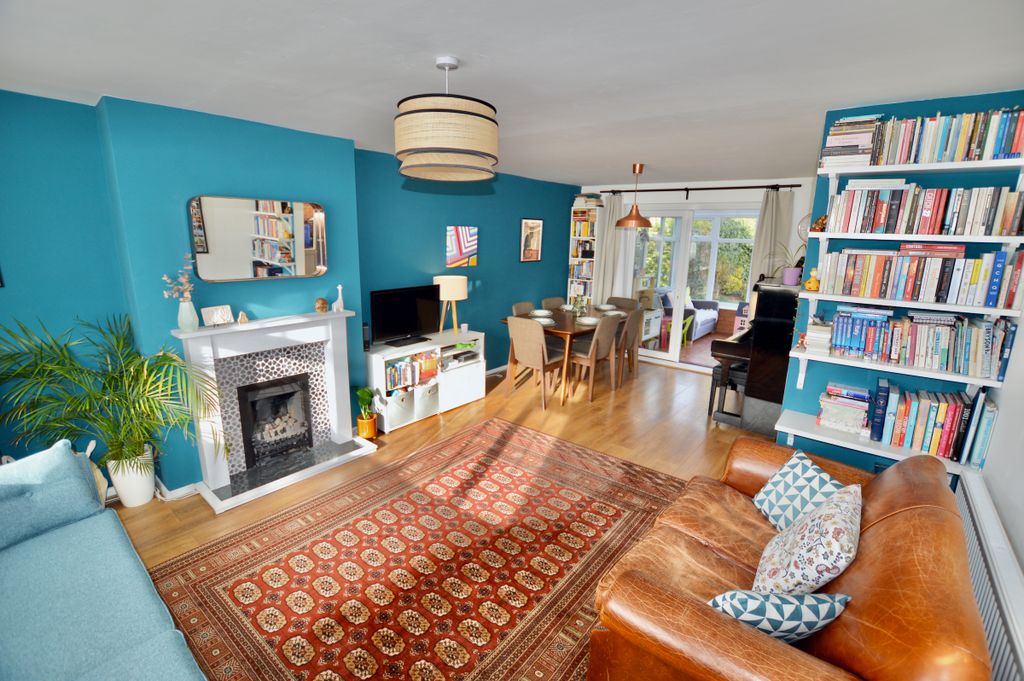 Property photo 3 of 16