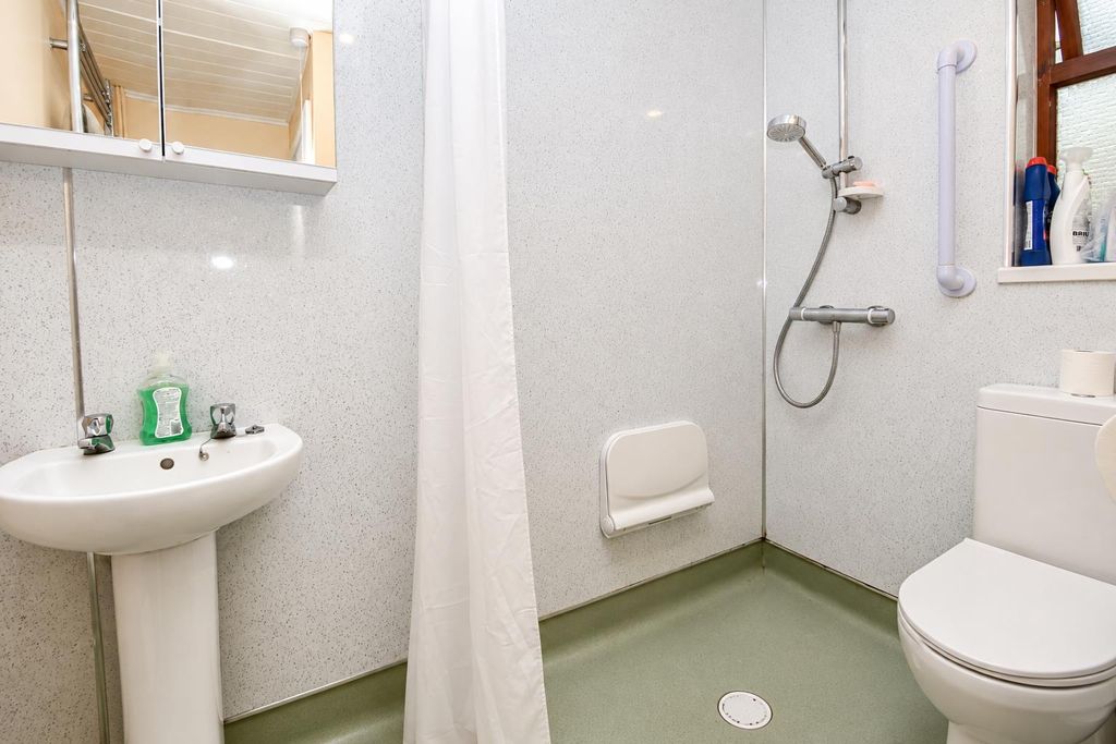 Property photo 3 of 14 1 (7).Png